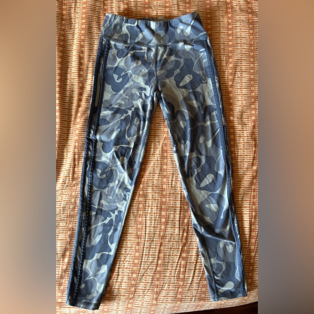 Adidas Girl’s Blue Camo Leggings - Size XL